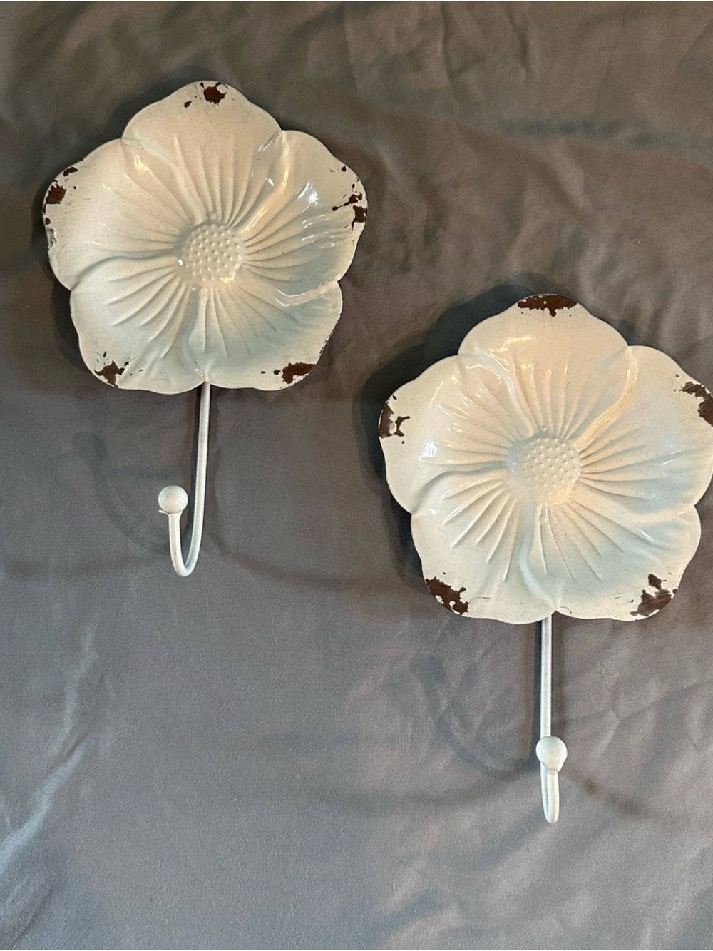 Wall Hangers - Flowers - White - Pack of 2